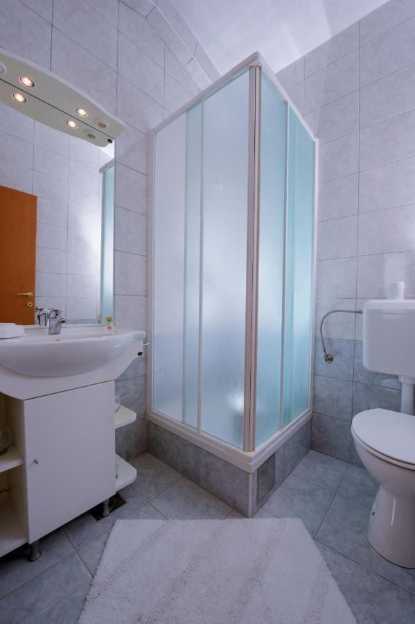 Pension Maric Rooms بريست المظهر الخارجي الصورة